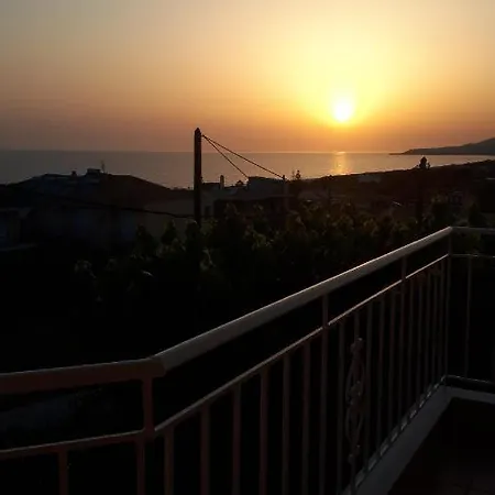 Sunset Apartments Kanali  Exterior photo